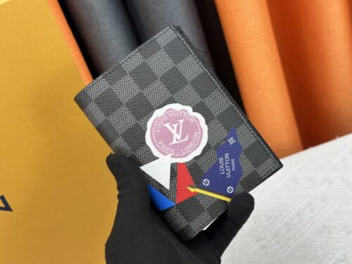【AT10531】ルイ・ヴィトン旅行用ファッションパスポートケース | Louis Vuitton