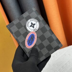 【AT10531】ルイ・ヴィトン旅行用ファッションパスポートケース | Louis Vuitton
