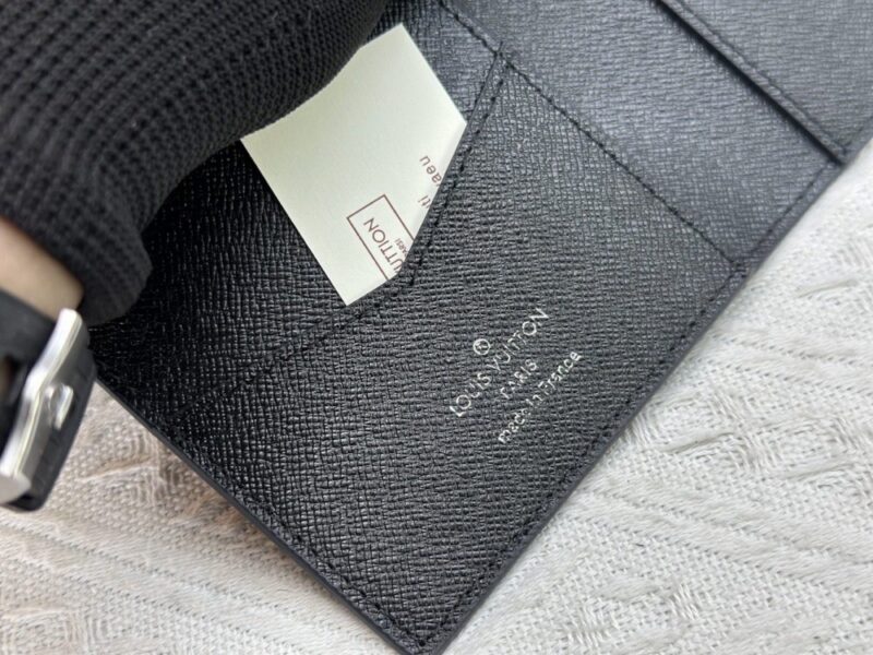 【AT10531】ルイ・ヴィトン旅行用ファッションパスポートケース | Louis Vuitton