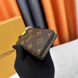 【AT10535】ルイ・ヴィトンのモノグラムキーケース - ビジネスとカジュアルに最適 | Louis Vuitton