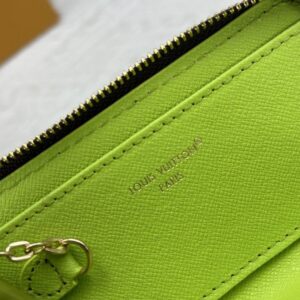 【AT10535】ルイ・ヴィトンのモノグラムキーケース - ビジネスとカジュアルに最適 | Louis Vuitton