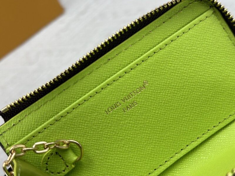 【AT10535】ルイ・ヴィトンのモノグラムキーケース - ビジネスとカジュアルに最適 | Louis Vuitton
