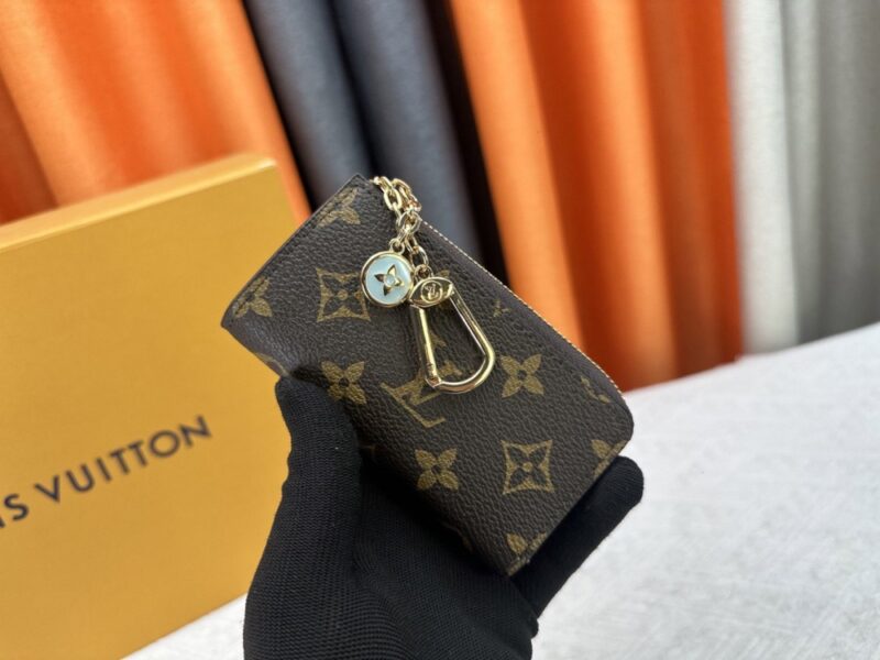 【AT10537】ルイ・ヴィトン モノグラムキーケース、贅沢な優雅さ、都会のエリートにおすすめ | Louis Vuitton