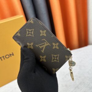 【AT10537】ルイ・ヴィトン モノグラムキーケース、贅沢な優雅さ、都会のエリートにおすすめ | Louis Vuitton
