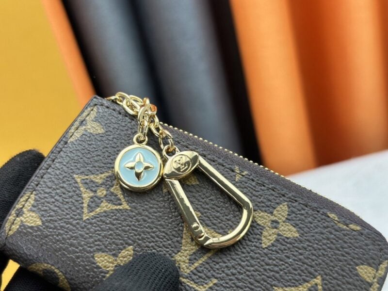 【AT10537】ルイ・ヴィトン モノグラムキーケース、贅沢な優雅さ、都会のエリートにおすすめ | Louis Vuitton