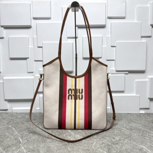 【AT10542】Miu Miu ハイライト ストライプ柄 Hobo バッグ、軽奢なカジュアルスタイル、超高収納力、都会女性に最適 | Miu Miu
