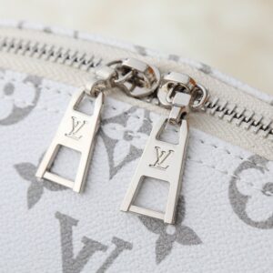 【AT10543】ルイ・ヴィトンのグラデーション化粧ポーチ：豪華な旅行芸術 | Louis Vuitton Malletier