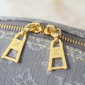【AT10545】ルイ・ヴィトン Monogramコレクション デニムメイクポーチ | Louis Vuitton