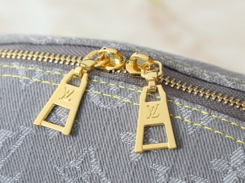 【AT10545】ルイ・ヴィトン Monogramコレクション デニムメイクポーチ | Louis Vuitton