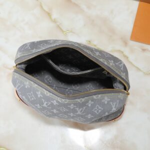 【AT10545】ルイ・ヴィトン Monogramコレクション デニムメイクポーチ | Louis Vuitton