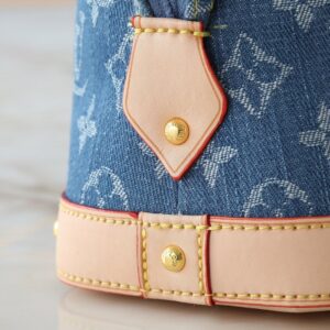 【AT10546】ルイ・ヴィトンデニムメイクポーチ：贅沢なMonogramフラワープリント生地 | Louis Vuitton Malletier