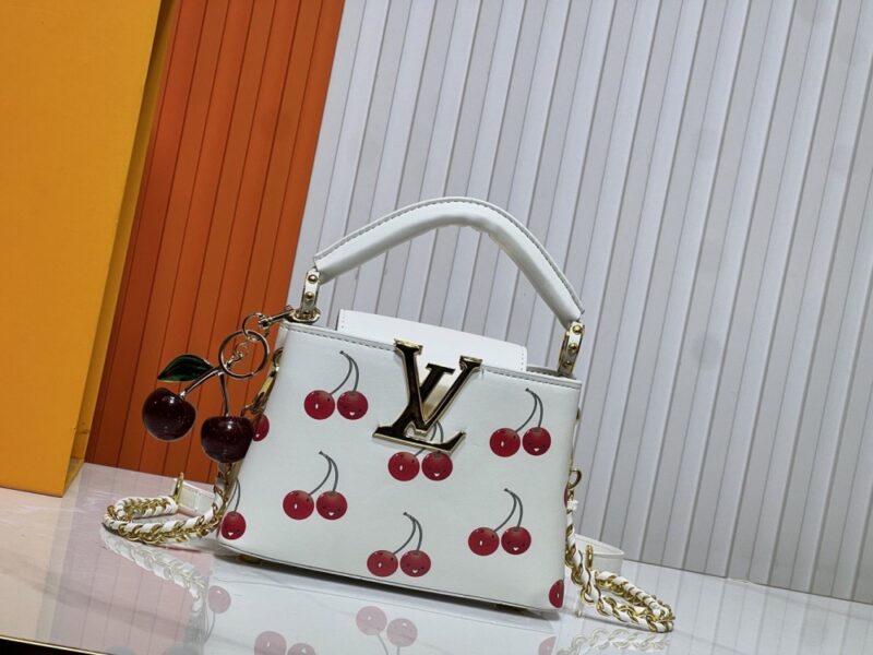 【AT10549】ルイ・ヴィトン チェリープリントのキャプシン ミニハンドバッグ | LV