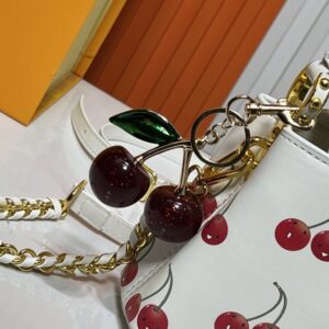 【AT10549】ルイ・ヴィトン チェリープリントのキャプシン ミニハンドバッグ | LV