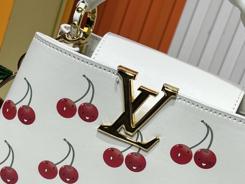 【AT10550】ルイ・ヴィトン チェリープリント ミニキャプシーヌハンドバッグのファッションアート | LV