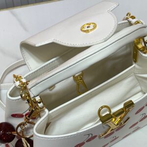 【AT10550】ルイ・ヴィトン チェリープリント ミニキャプシーヌハンドバッグのファッションアート | LV