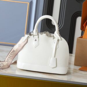 【AT10552】ルイ・ヴィトンエピレザーアルマBBバッグ - 都会の女性に贅沢な選択肢 | Louis Vuitton