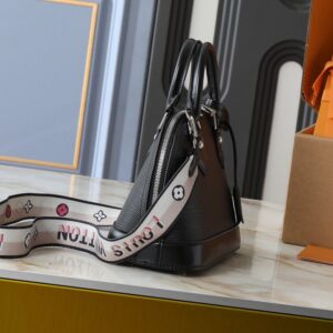 【AT10554】ルイ・ヴィトン Alma BBハンドバッグ：上質なEpiレザーでエレガントな都会スタイルを演出（LV Alma BB Handbag） | Louis Vuitton Paris