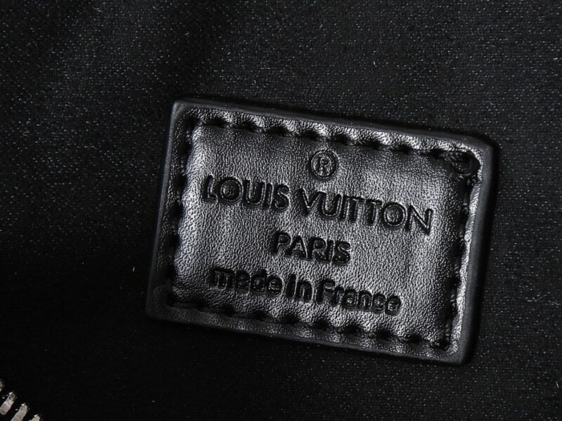 【AT10554】ルイ・ヴィトン Alma BBハンドバッグ：上質なEpiレザーでエレガントな都会スタイルを演出（LV Alma BB Handbag） | Louis Vuitton Paris
