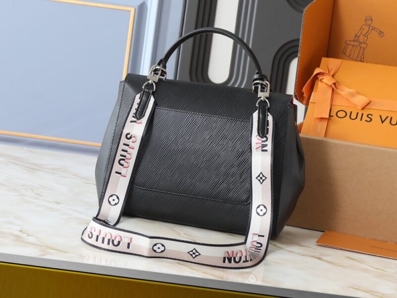 【AT10556】ルイ・ヴィトンのクルニー ミニハンドバッグ：クラシックなエピレザーと洗練されたエレガンス | Louis Vuitton Paris