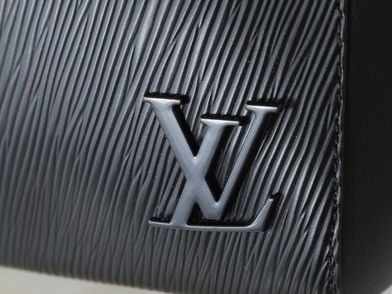 【AT10556】ルイ・ヴィトンのクルニー ミニハンドバッグ：クラシックなエピレザーと洗練されたエレガンス | Louis Vuitton Paris