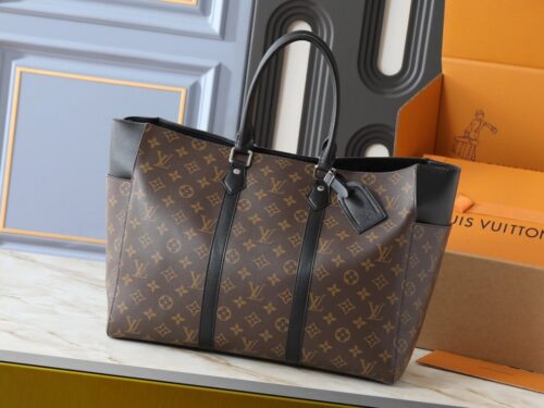 【AT10558】ルイ・ヴィトンのSac Plat 24H ハンドバッグ - 優雅な旅行と品位を示す | Louis Vuitton Paris