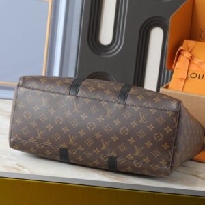 【AT10558】ルイ・ヴィトンのSac Plat 24H ハンドバッグ - 優雅な旅行と品位を示す | Louis Vuitton Paris