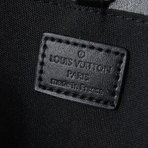 【AT10558】ルイ・ヴィトンのSac Plat 24H ハンドバッグ - 優雅な旅行と品位を示す | Louis Vuitton Paris