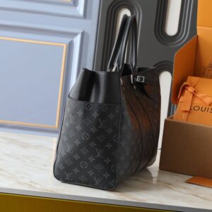【AT10559】ルイ・ヴィトンのモノグラムブラックフラワー エンボスレザーハンドバッグ | LV