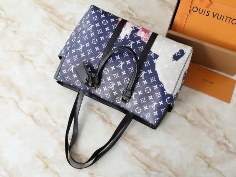 【AT10561】ルイ・ヴィトンのモノグラム柄ブルーハンドバッグ、芸術的なラグジュアリースタイル | Louis Vuitton