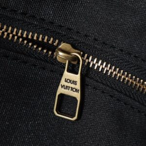 【AT10561】ルイ・ヴィトンのモノグラム柄ブルーハンドバッグ、芸術的なラグジュアリースタイル | Louis Vuitton