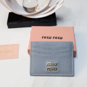 【AT10563】Miu Miu（ミュウミュウ）牛革カードケース - エレガントな贅沢と上質な手触りの融合 | Miu Miu