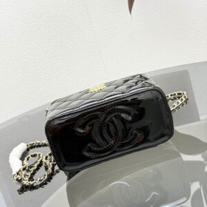 【AT10578】Chanelチェーン付き黒いダイヤ柄ボックスバッグ - ロマンチックでエレガントなファッションアイテム | Chanel