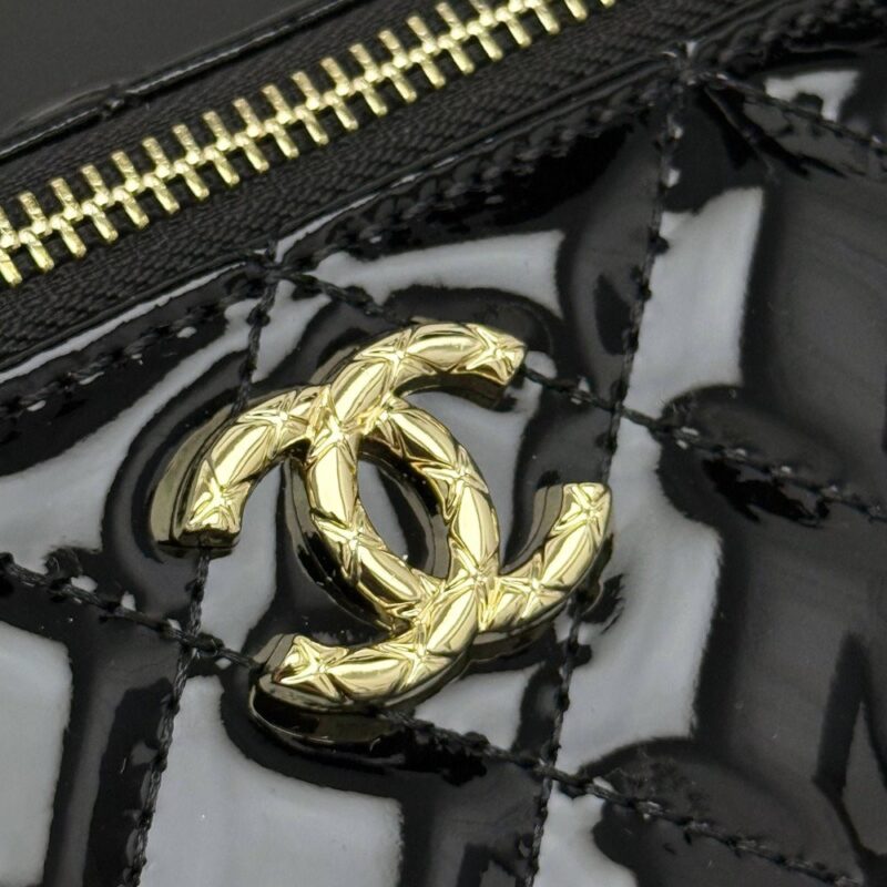 【AT10578】Chanelチェーン付き黒いダイヤ柄ボックスバッグ - ロマンチックでエレガントなファッションアイテム | Chanel