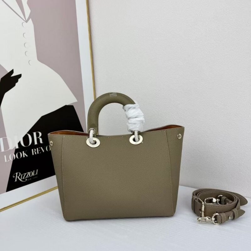 【AT10581】Dior（ディオール）Toujoursシリーズハンドバッグ - 女性の気品を演出するエレガントなファッションアート | Christian Dior