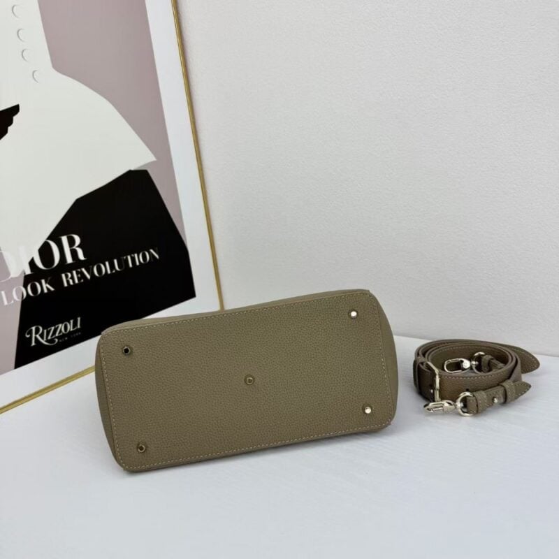 【AT10581】Dior（ディオール）Toujoursシリーズハンドバッグ - 女性の気品を演出するエレガントなファッションアート | Christian Dior