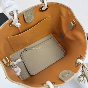 【AT10581】Dior（ディオール）Toujoursシリーズハンドバッグ - 女性の気品を演出するエレガントなファッションアート | Christian Dior