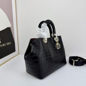 【AT10582】フランスのエレガントな都会のファッションと贅沢な牛革バッグ | Dior