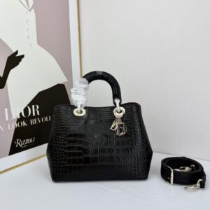 【AT10582】フランスのエレガントな都会のファッションと贅沢な牛革バッグ | Dior