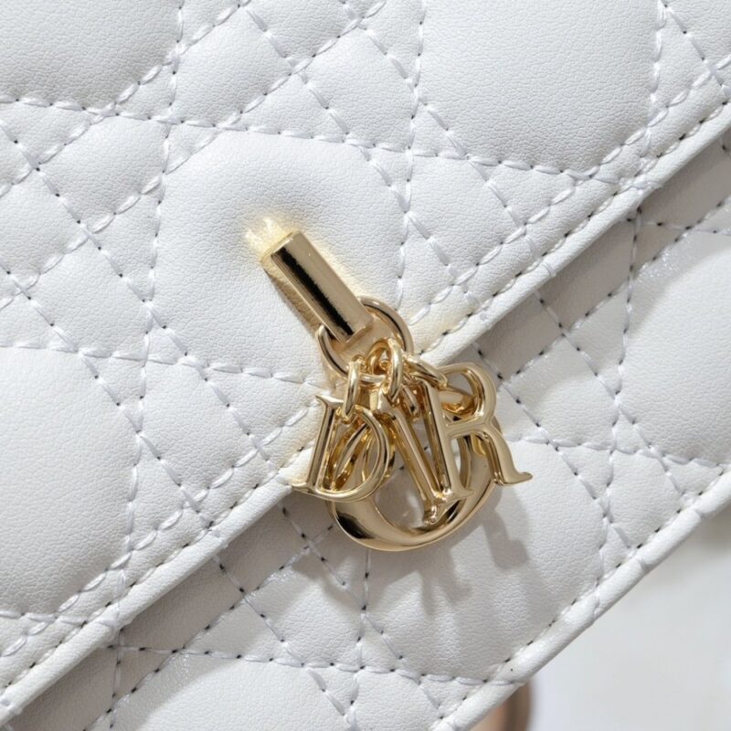 【AT10584】Diorディオール パールチェーンバッグ - 優雅なファッションアクセサリー | Christian Dior