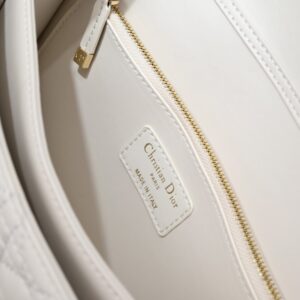 【AT10584】Diorディオール パールチェーンバッグ - 優雅なファッションアクセサリー | Christian Dior