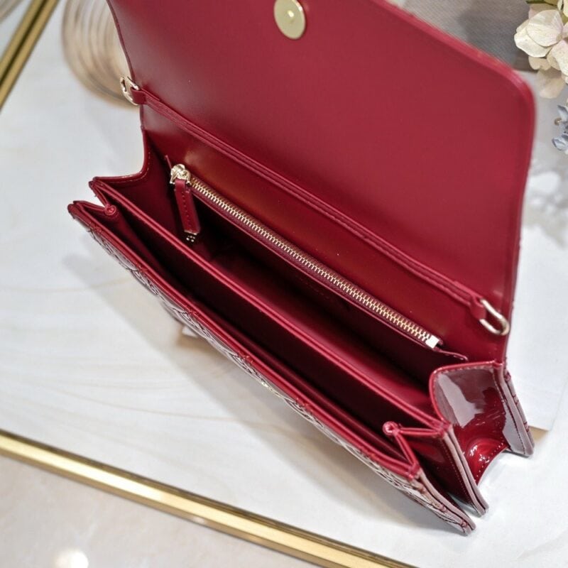 【AT10585】Dior/ディオール キャンバスチェーンバッグ：エレガントで都会の品位を示す女性のための贅沢な選択 | Christian Dior