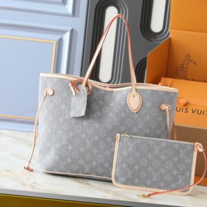 【AT10590】ルイ・ヴィトン Neverfull クラシックなモノグラムキャンバストートバッグ | LV