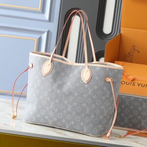 【AT10590】ルイ・ヴィトン Neverfull クラシックなモノグラムキャンバストートバッグ | LV