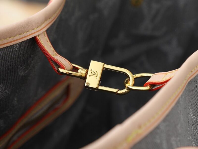 【AT10590】ルイ・ヴィトン Neverfull クラシックなモノグラムキャンバストートバッグ | LV