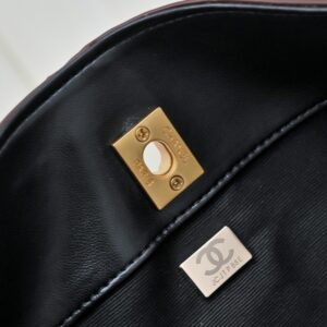 【AT10595】シャネルのヴィンテージ2色パッチワークスエードトートバッグ、日常使いに最適 | Chanel Paris