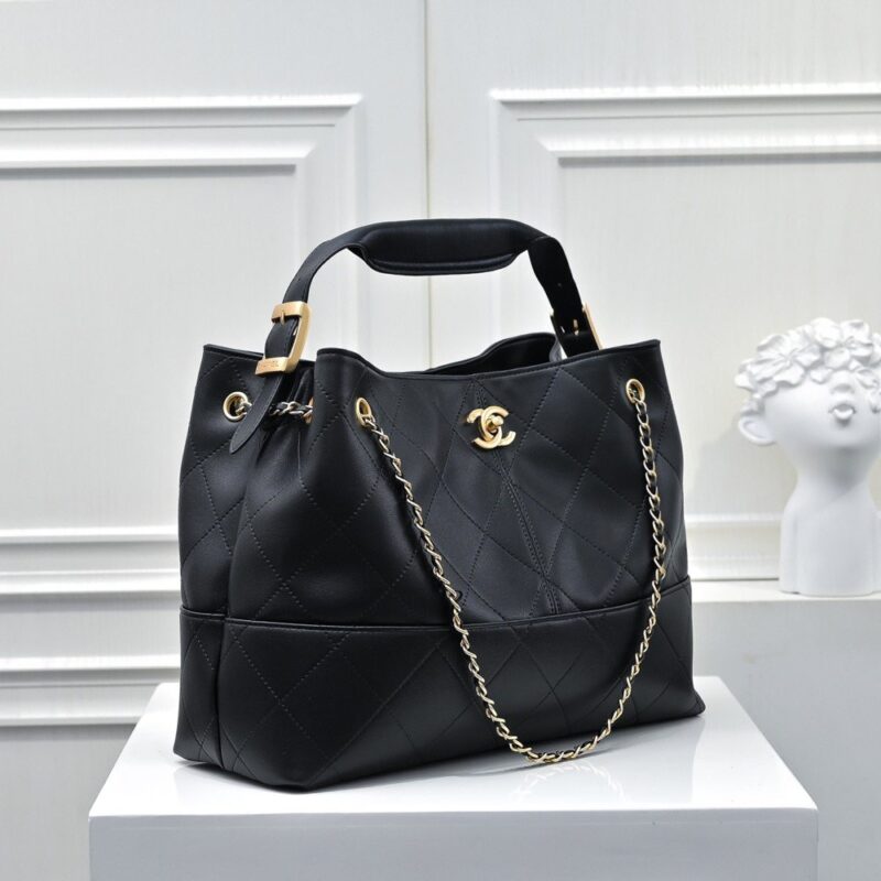 【AT10597】シャネルインスパイア ダイヤ型柄 トートバッグ 黒 本革 高級 ブランドのエレガンス | Chanel