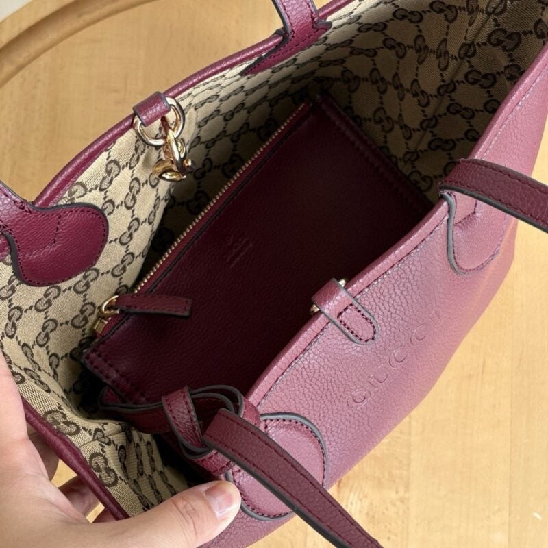 【AT10600】ワインレッドの高級感漂うレディースハンドバッグ | Gucci Italy
