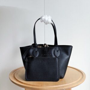 【AT10601】上質なブラックレザーハンドバッグ - 都会の女性の繊細なセンスを表現 - ブランド名：Elegance | Gucci Firenze