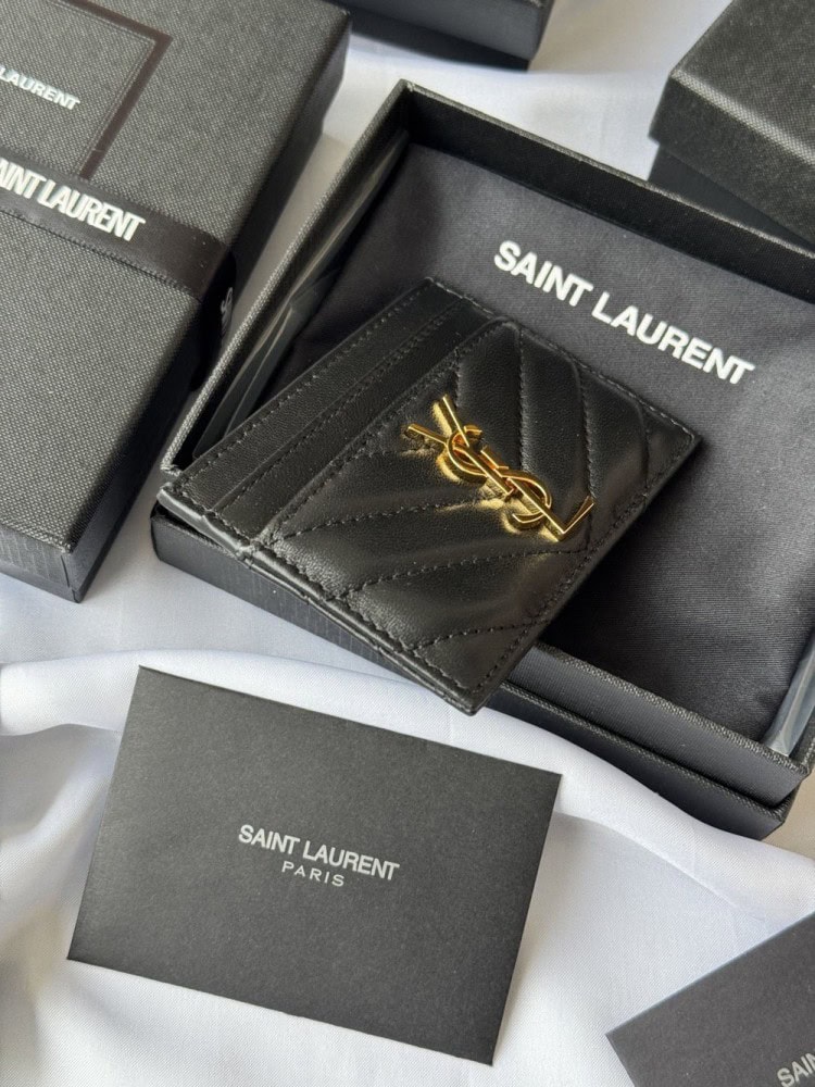 【AT10606】YSL（イヴ・サンローラン）ラムスキン名刺入れ: 高級ラグジュアリー・ビジネスカードホルダー | Yves Saint Laurent