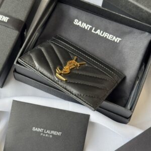 【AT10606】YSL（イヴ・サンローラン）ラムスキン名刺入れ: 高級ラグジュアリー・ビジネスカードホルダー | Yves Saint Laurent